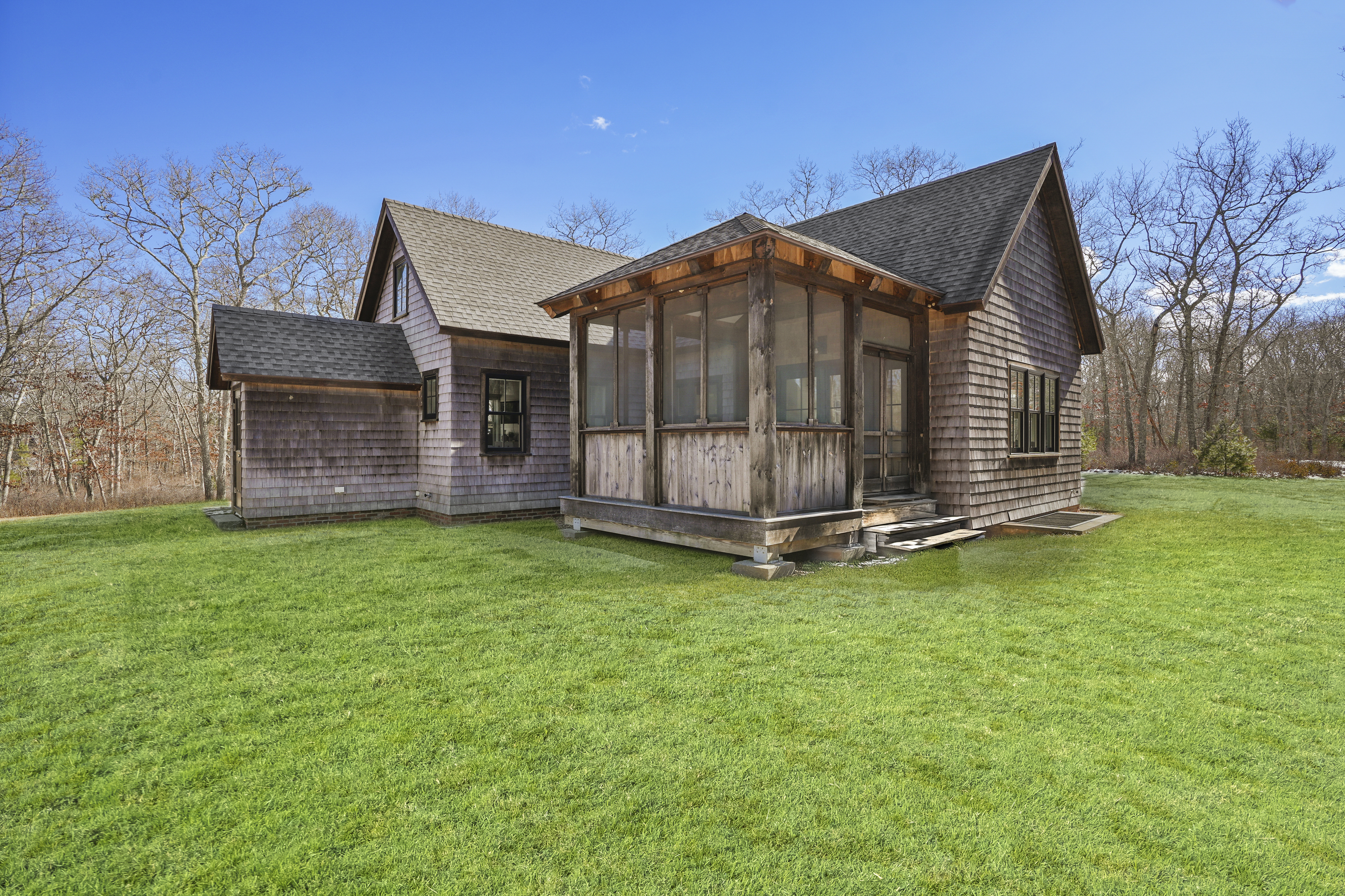 16 RED COAT HILL RD, West Tisbury
