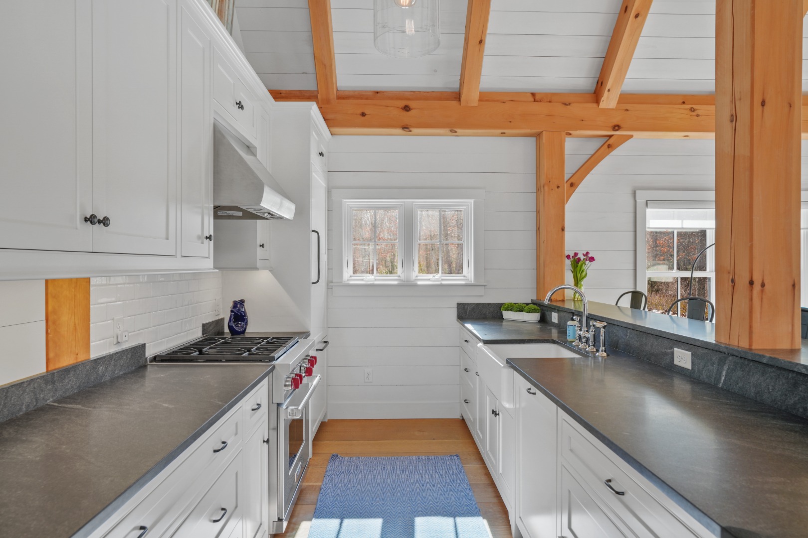 16 RED COAT HILL RD, West Tisbury