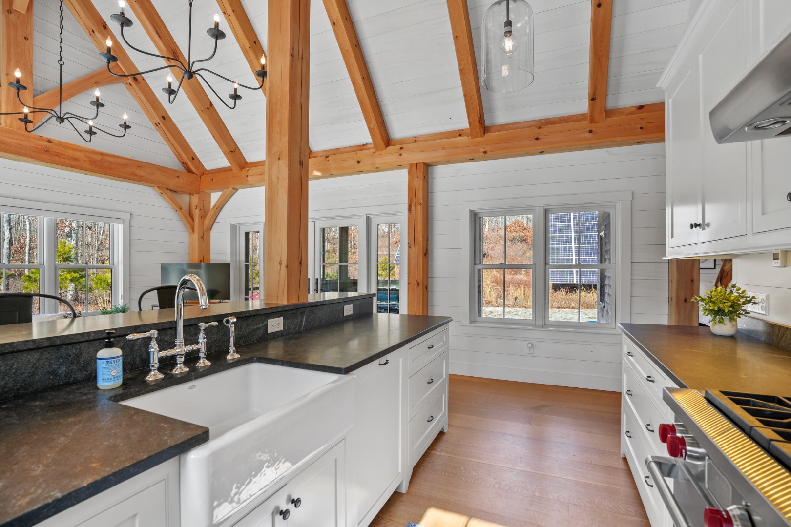 16 RED COAT HILL RD, West Tisbury