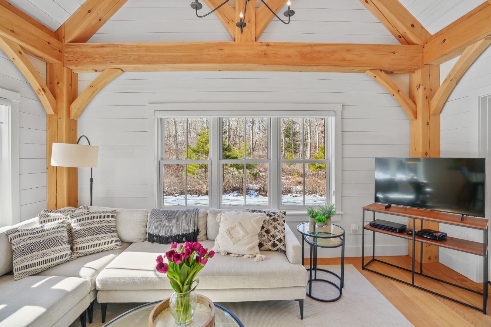 16 RED COAT HILL RD, West Tisbury