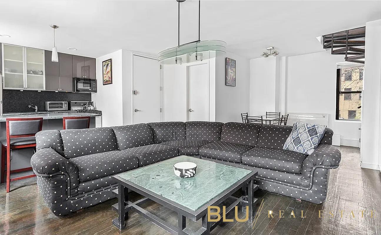 250 E 32nd Street