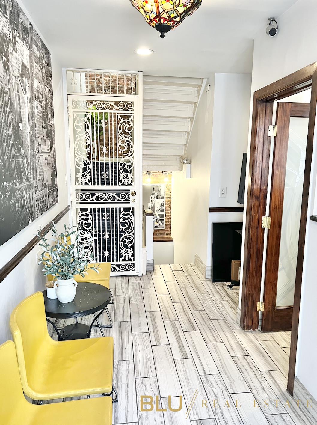250 E 32nd Street