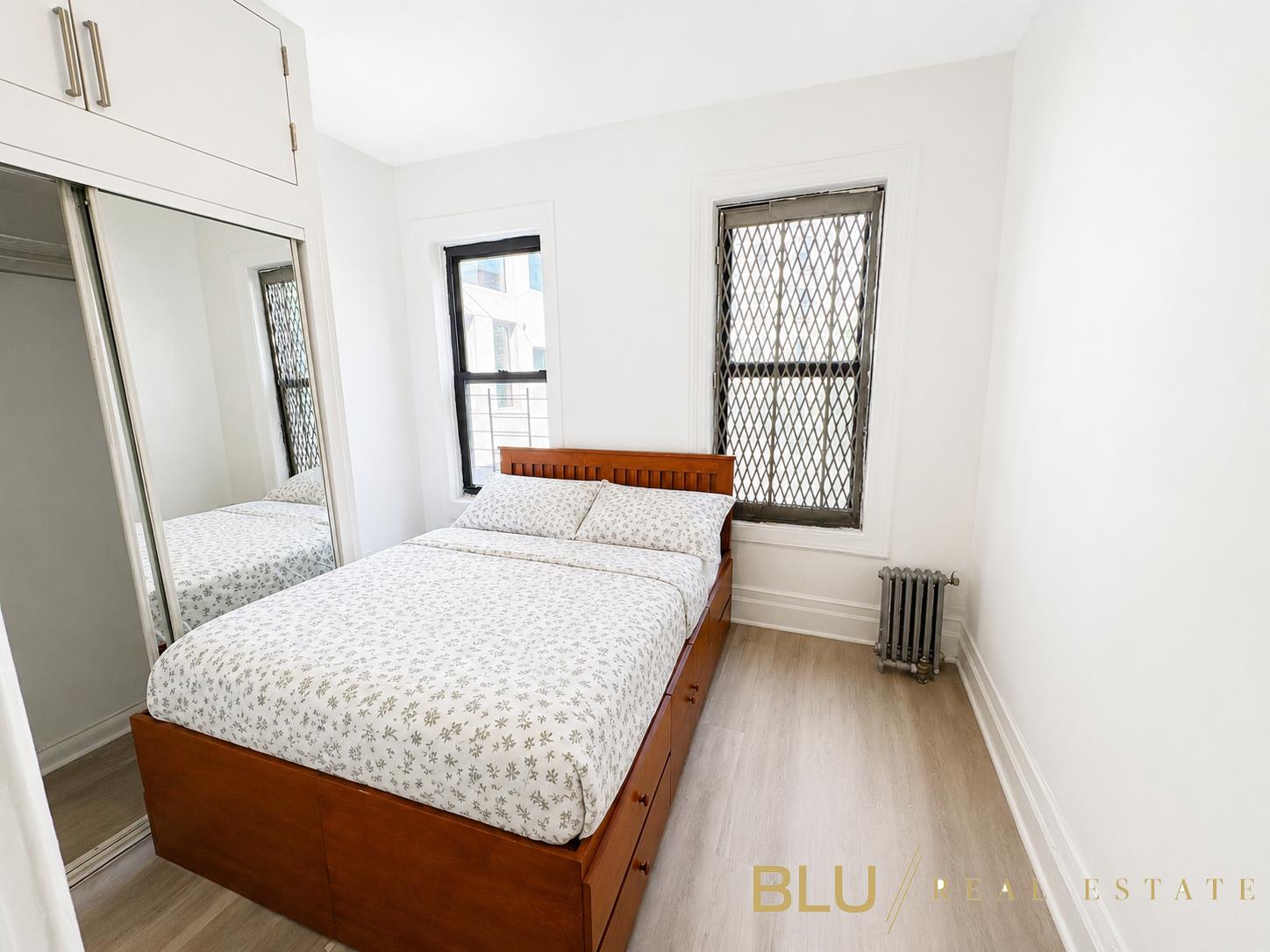 3692 Broadway 24