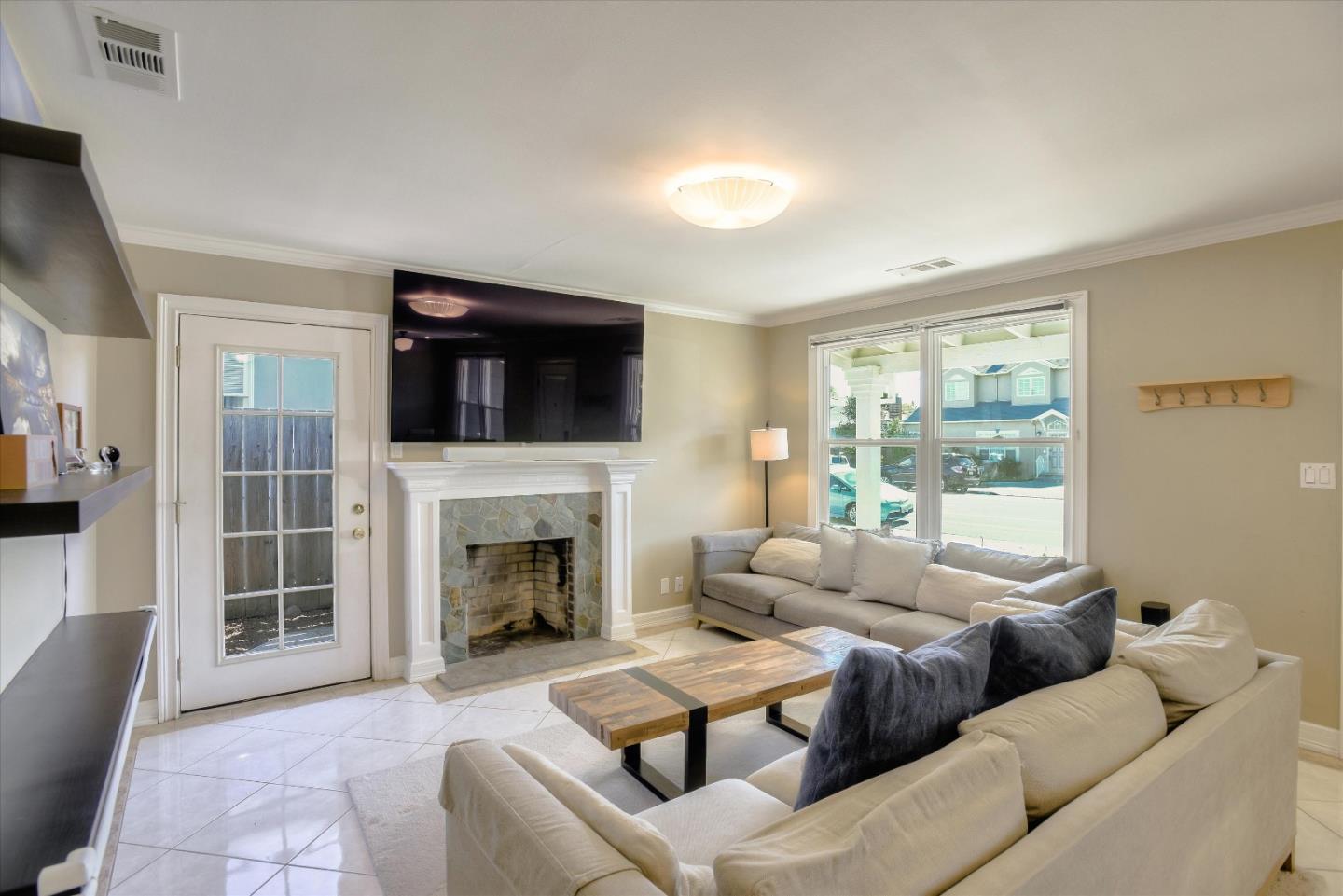 1209 South Claremont Street