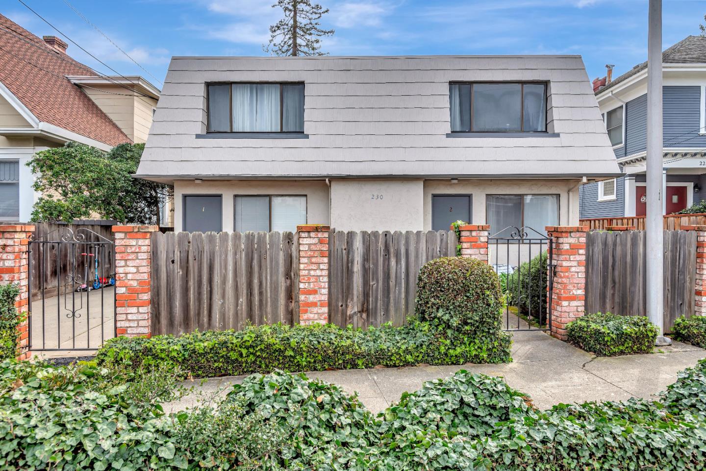 230 Villa Terrace 3