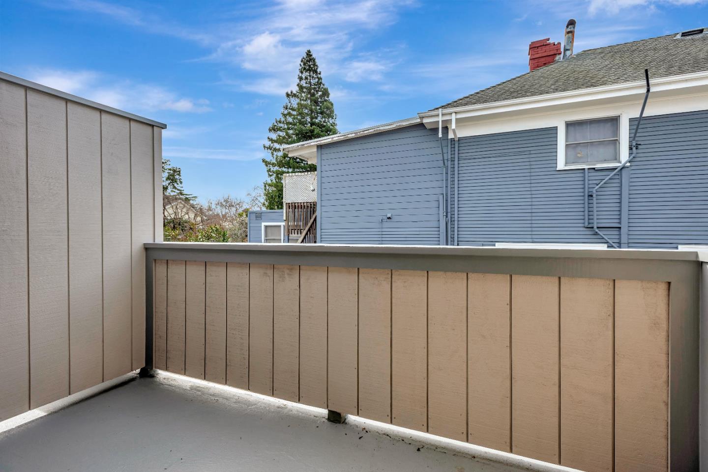 230 Villa Terrace 3