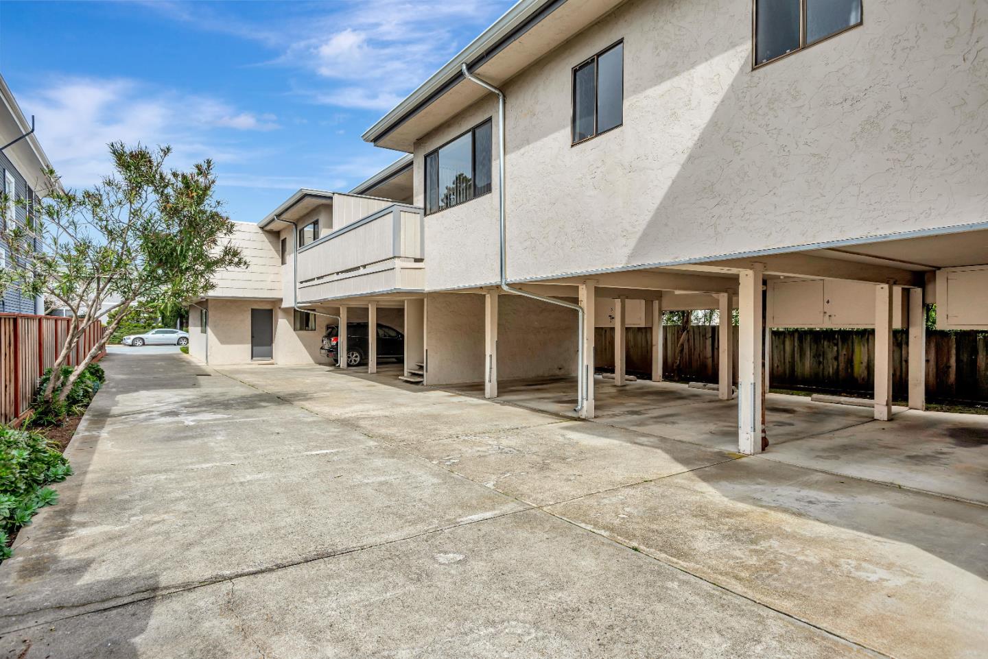 230 Villa Terrace 3
