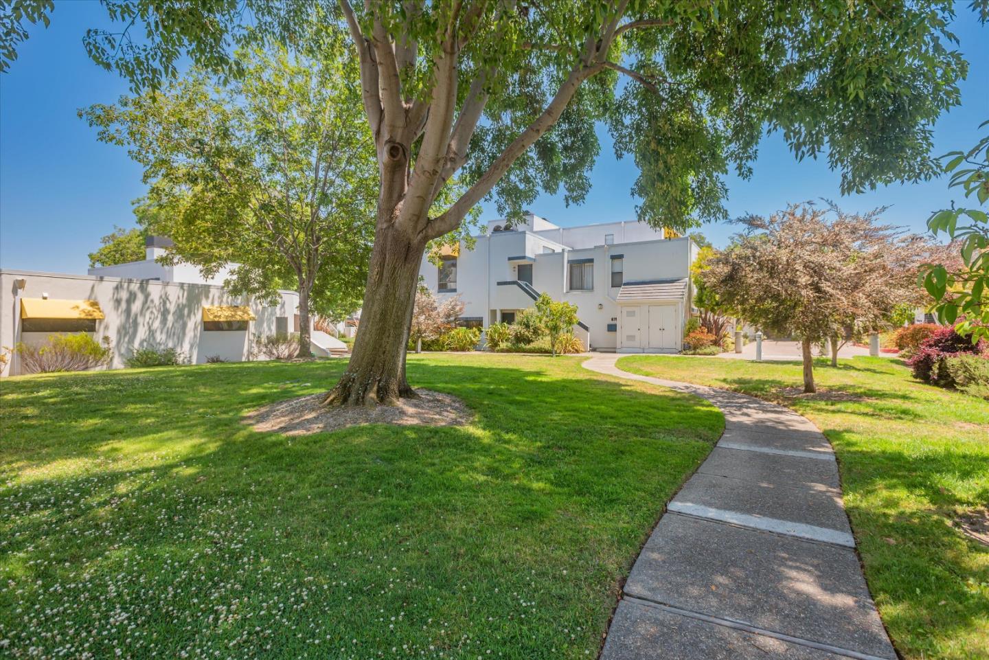 675 Portofino Lane