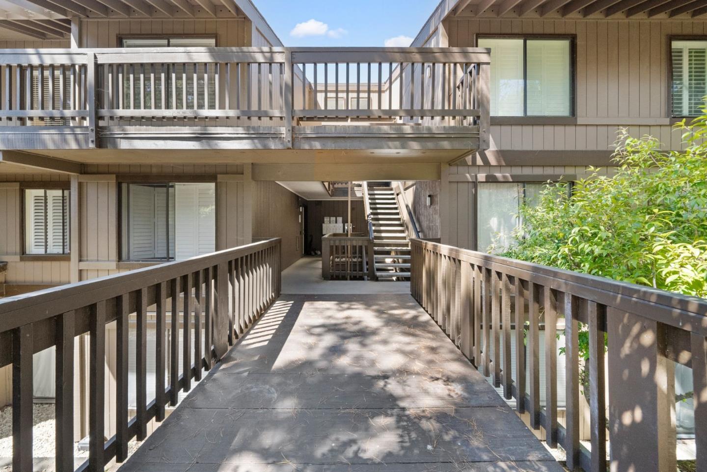 3387 Brittan Avenue 10