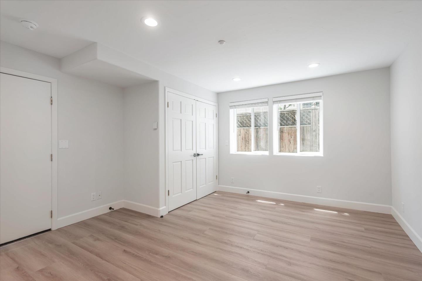 444 Hobart Avenue
