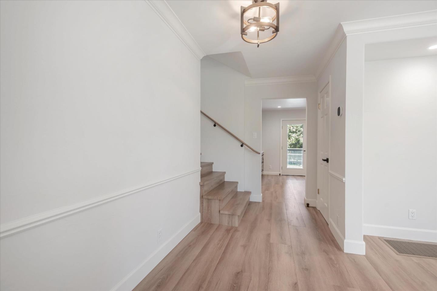 444 Hobart Avenue
