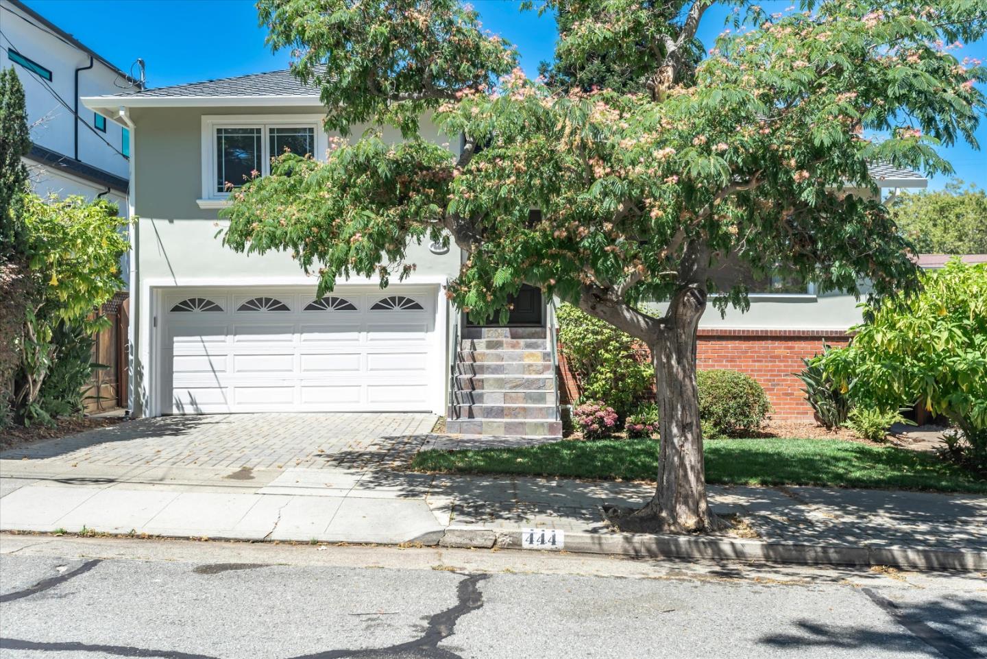 444 Hobart Avenue