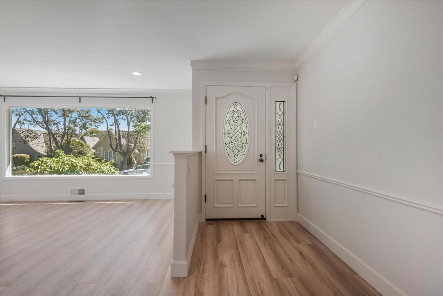 444 Hobart Avenue