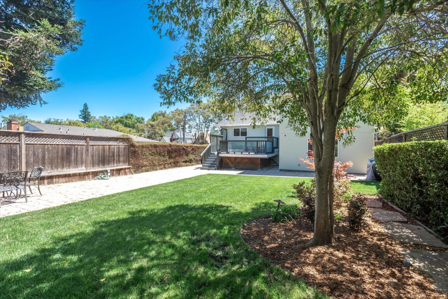 444 Hobart Avenue