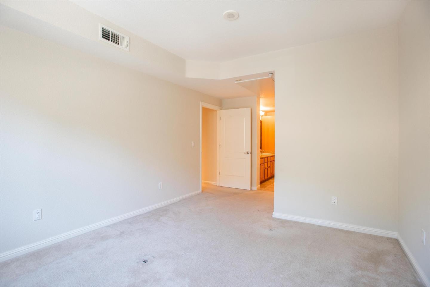 2230 Gellert Boulevard 3209