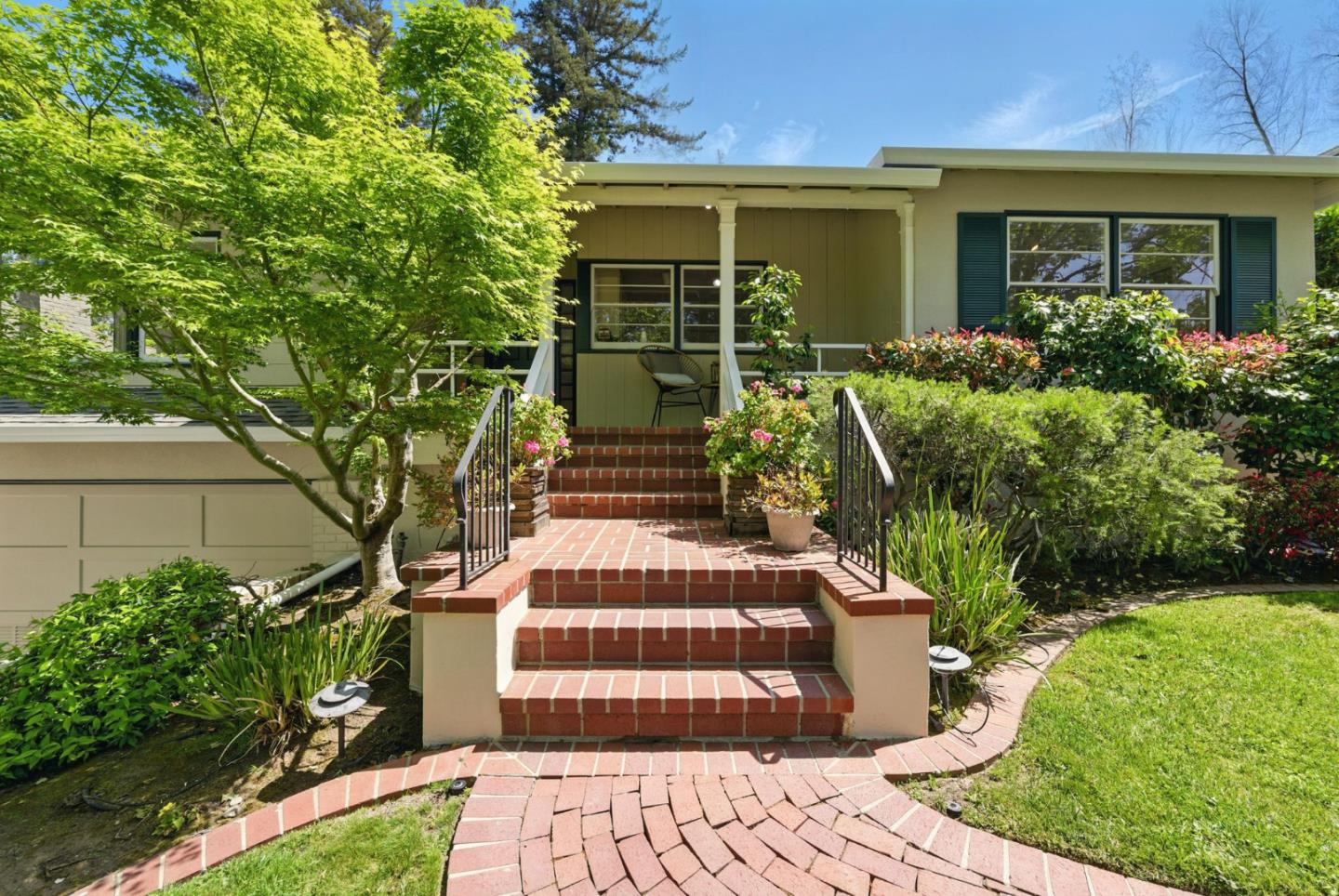631 Columbia Drive