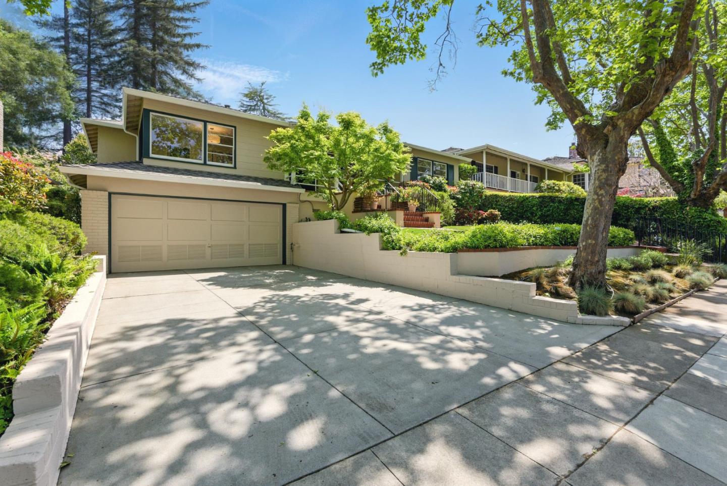 631 Columbia Drive
