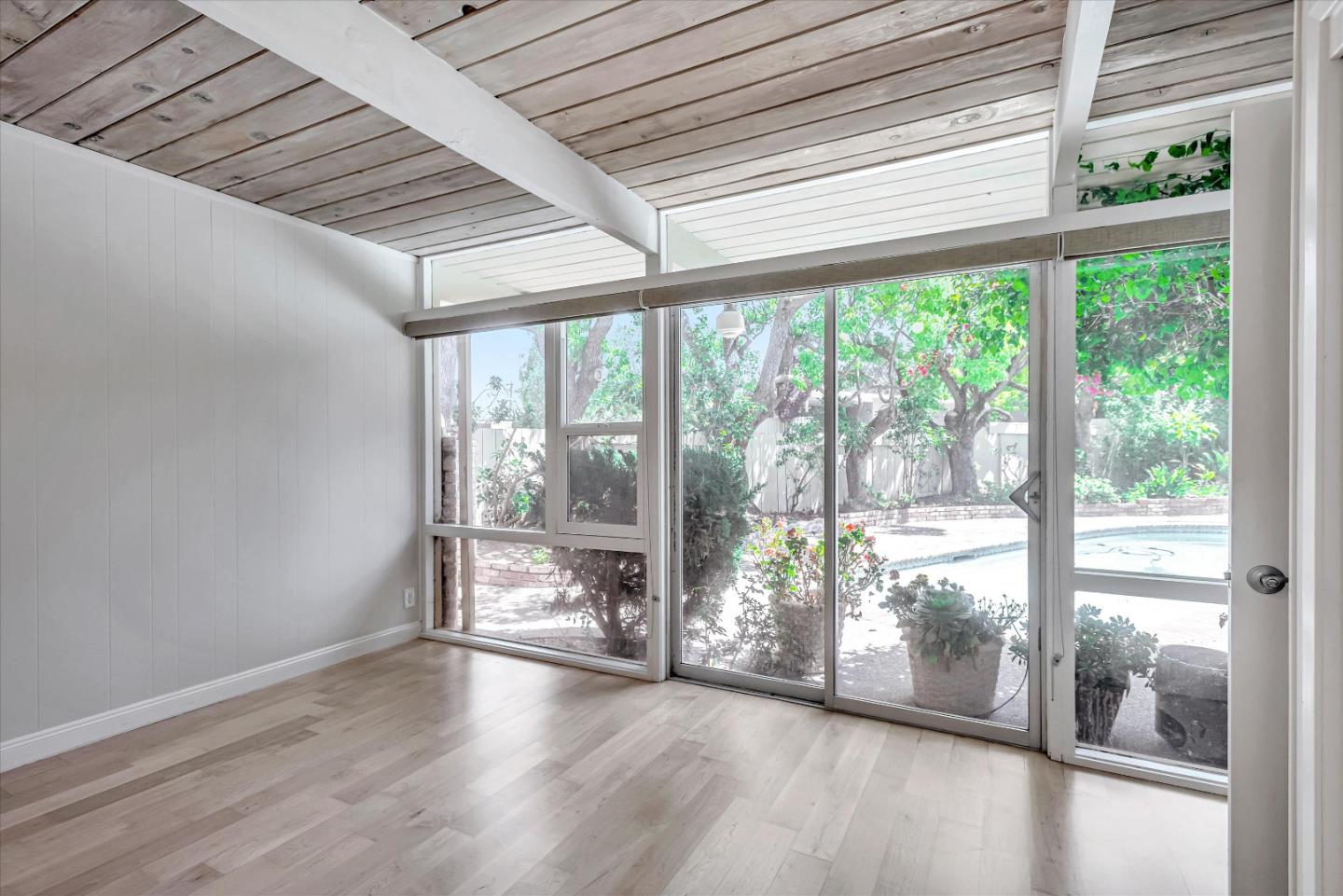 3112 Sunset Terrace