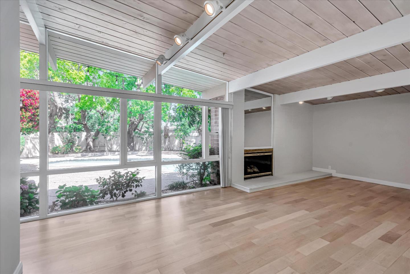 3112 Sunset Terrace