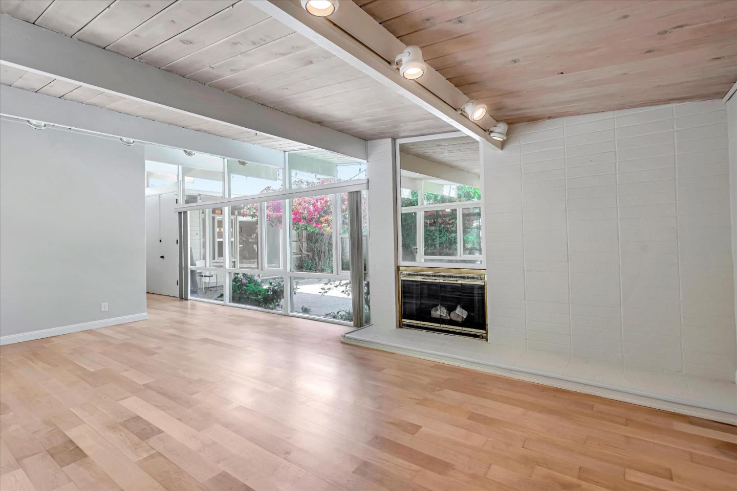 3112 Sunset Terrace