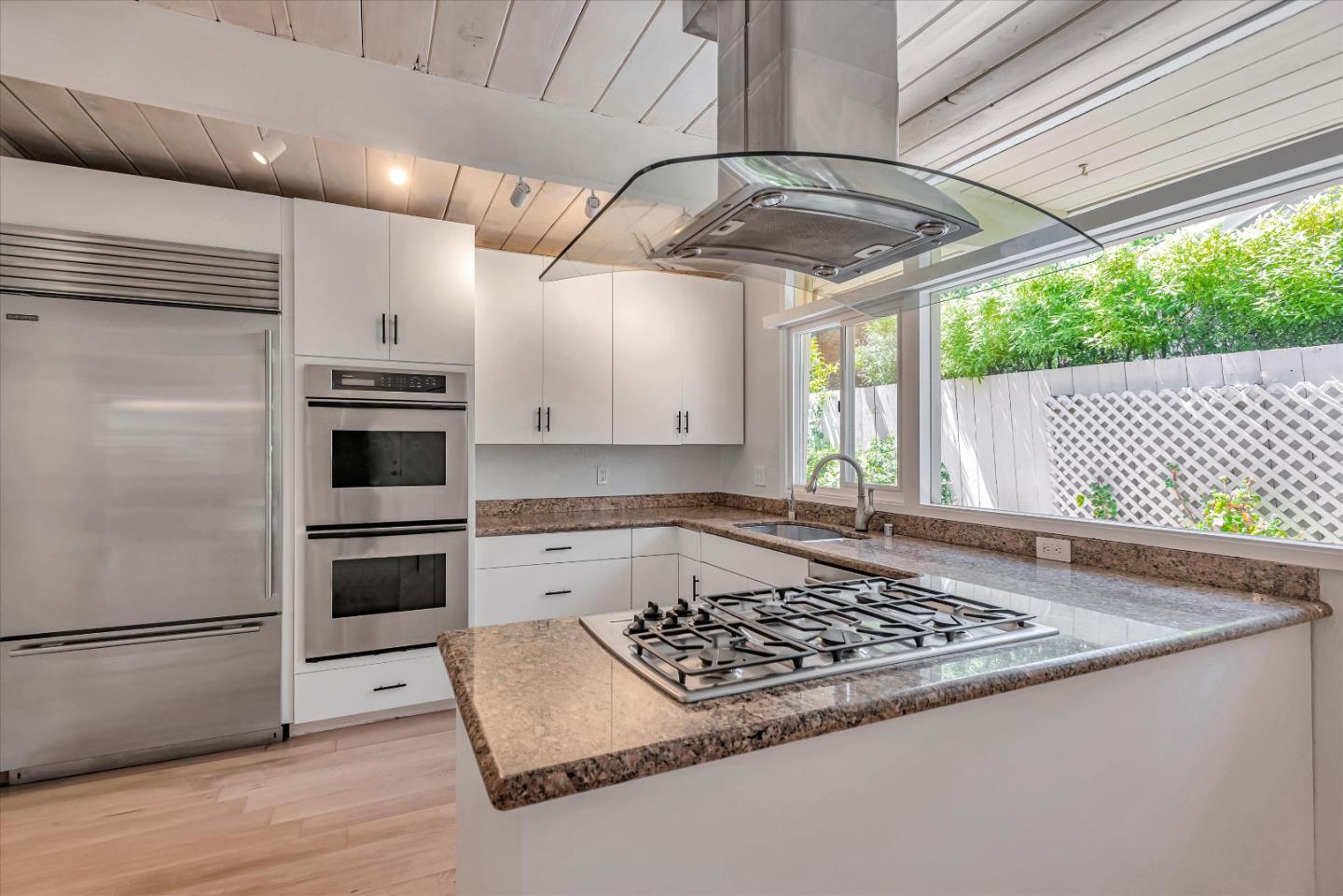 3112 Sunset Terrace