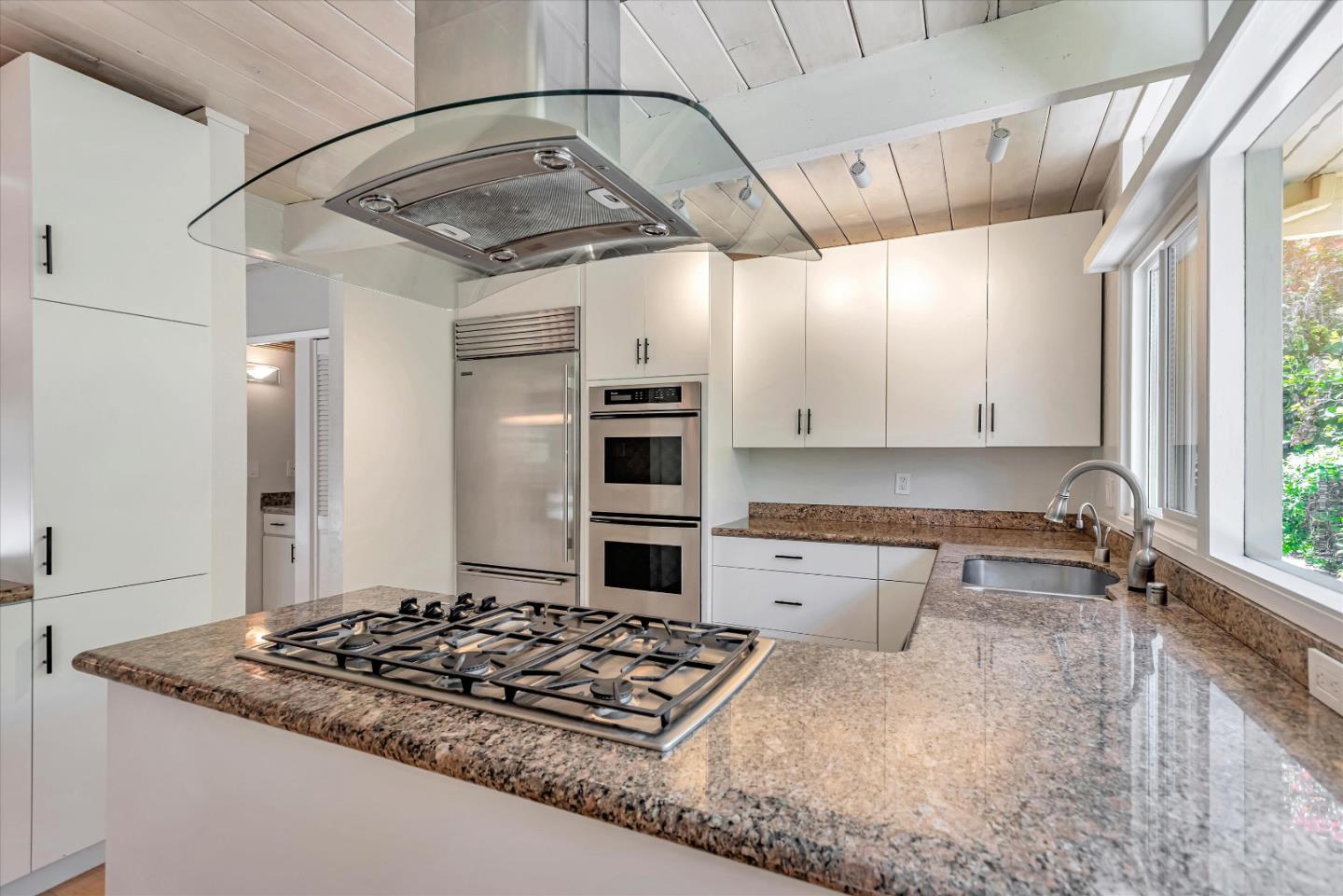 3112 Sunset Terrace