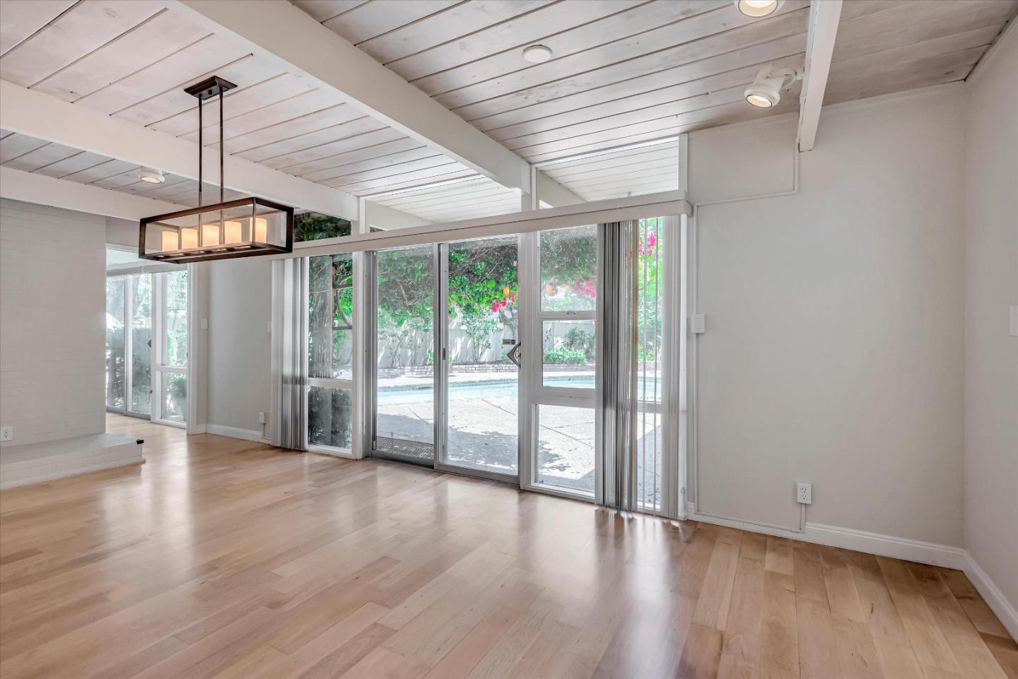 3112 Sunset Terrace