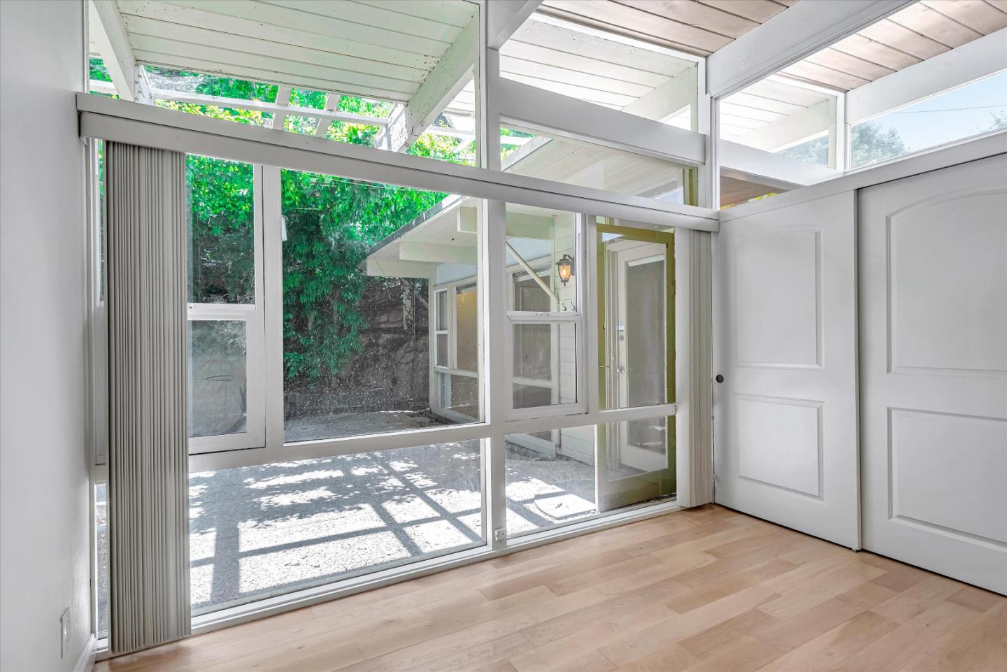 3112 Sunset Terrace