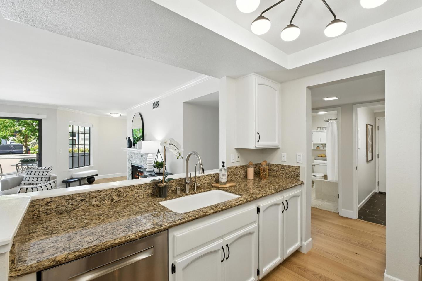 1506 Vista Del Sol