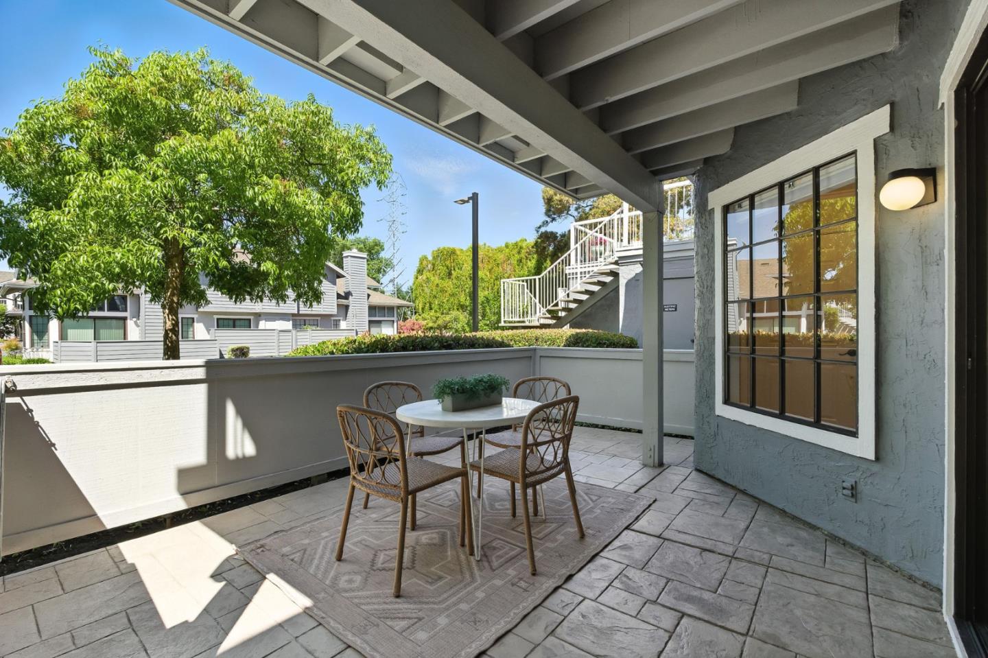 1506 Vista Del Sol