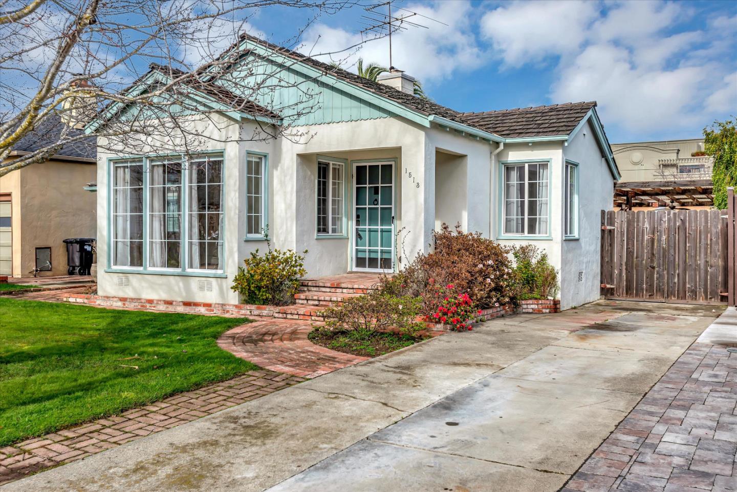 1513 Kalmia Street