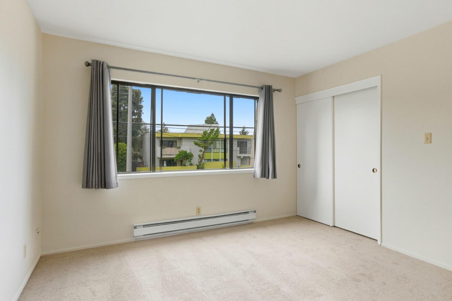 230 Villa Terrace 2