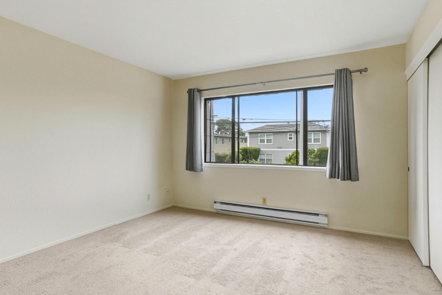 230 Villa Terrace 2