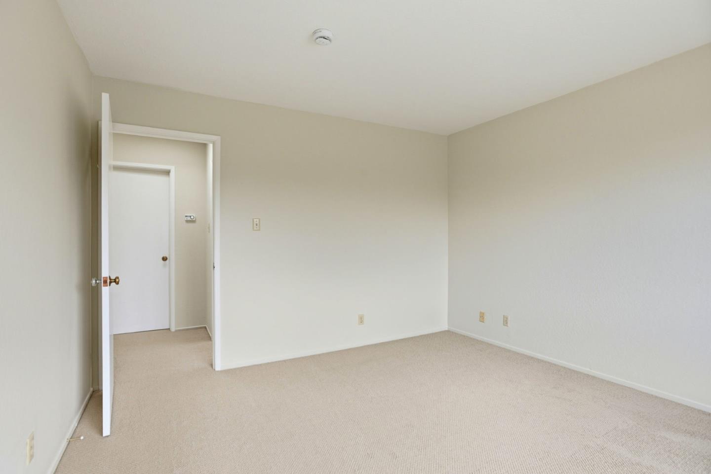 230 Villa Terrace 2