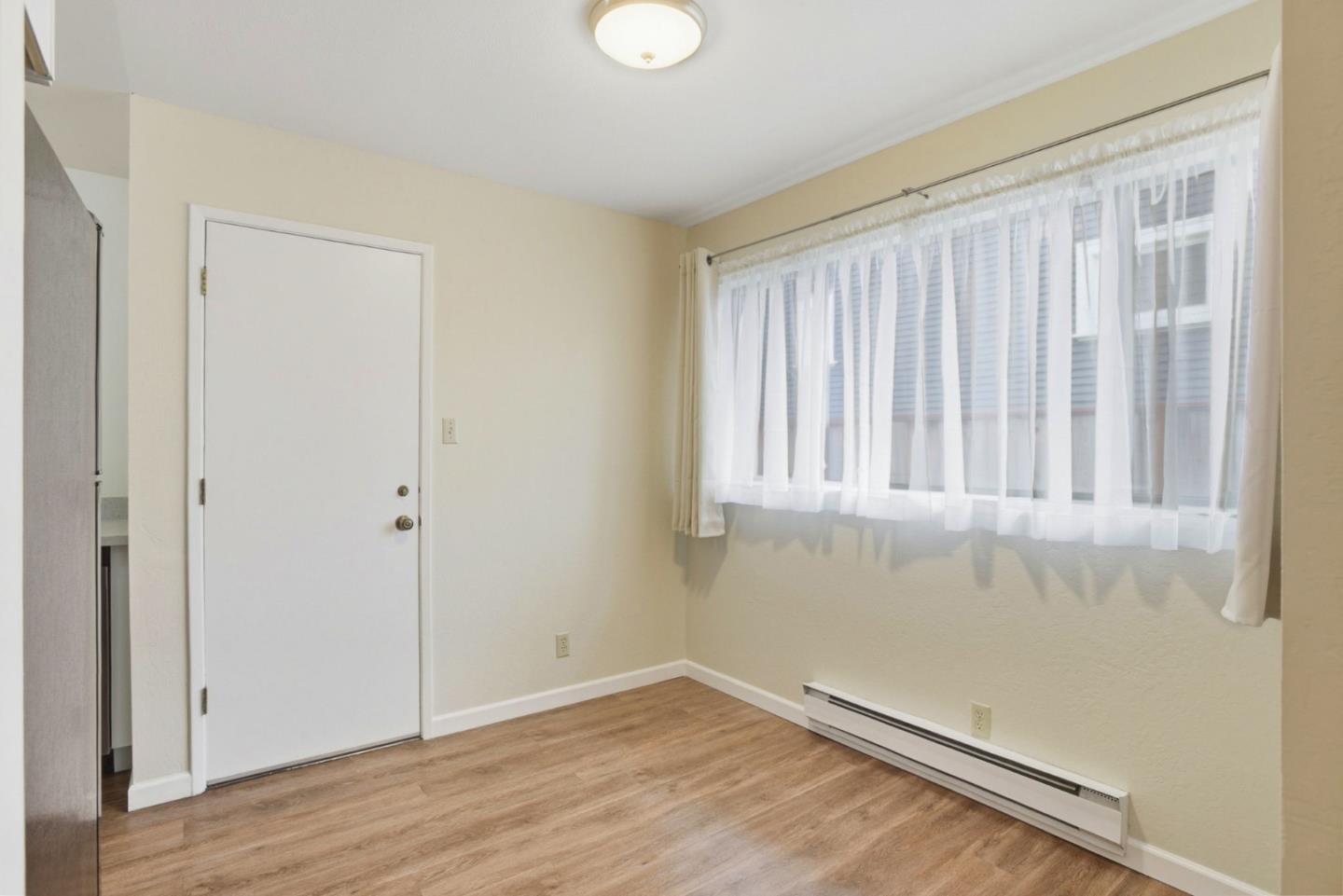 230 Villa Terrace 2
