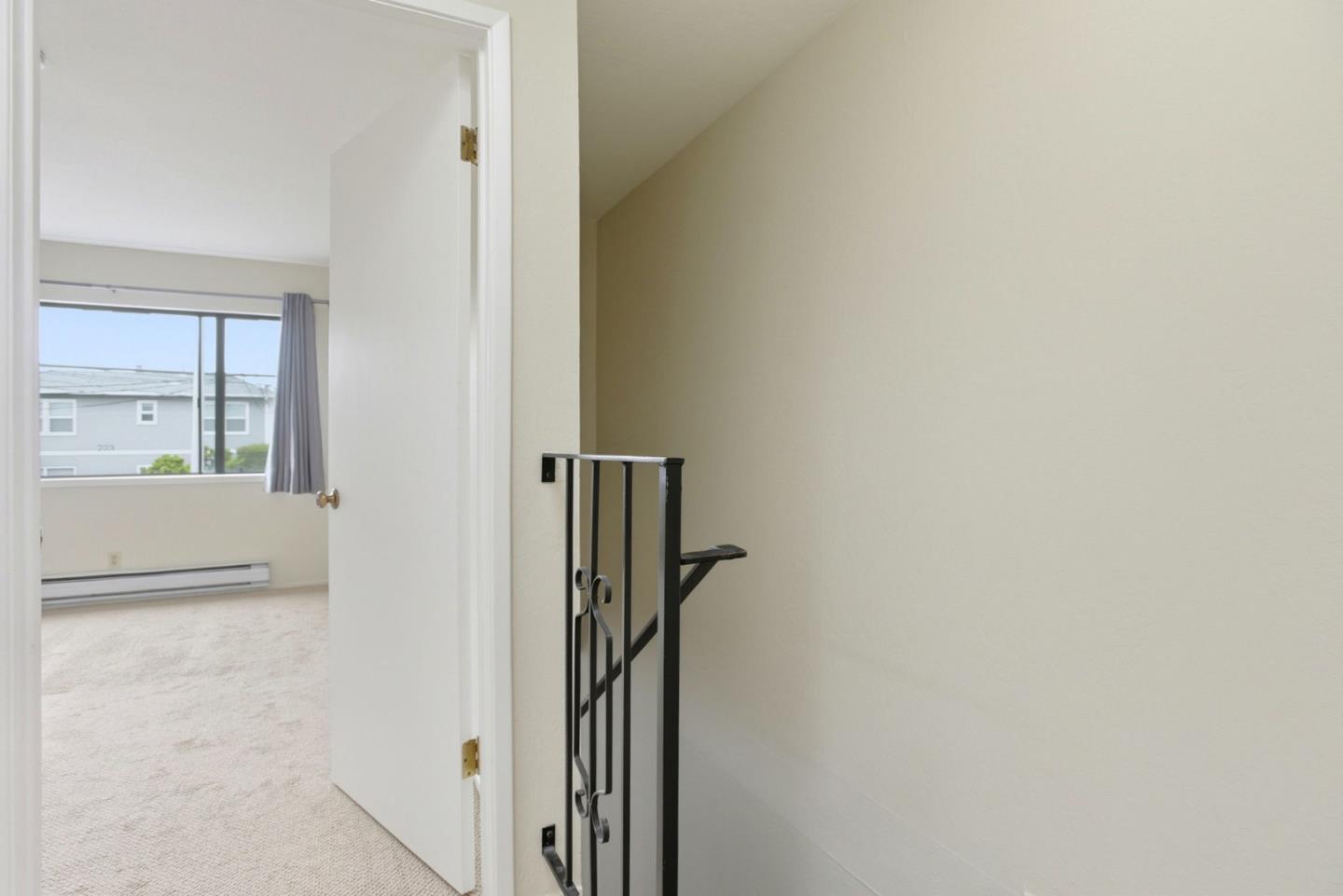 230 Villa Terrace 2