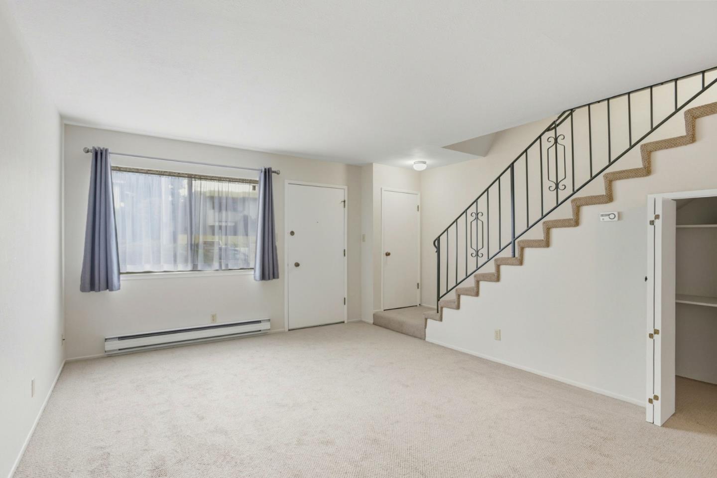 230 Villa Terrace 2
