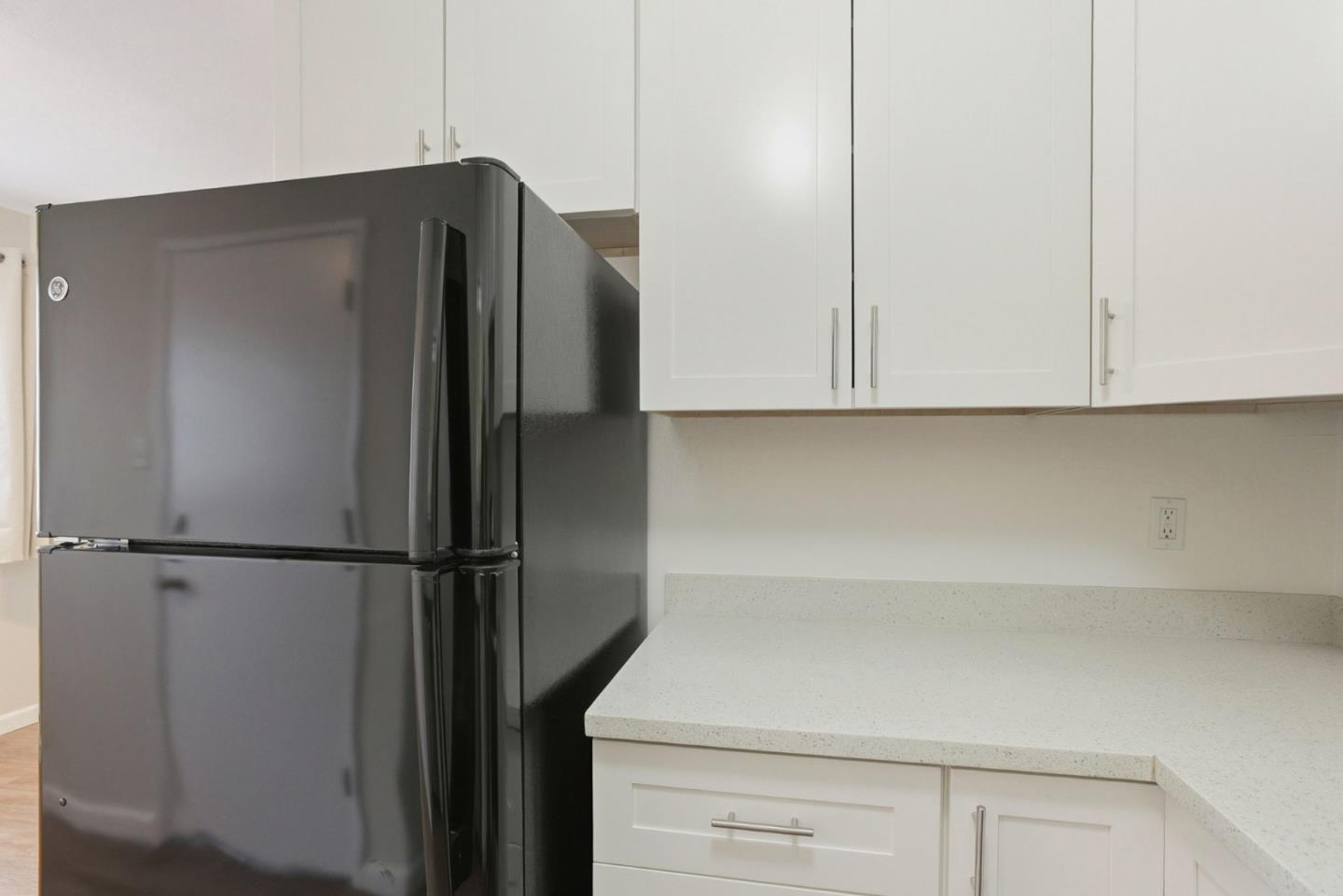 230 Villa Terrace 2