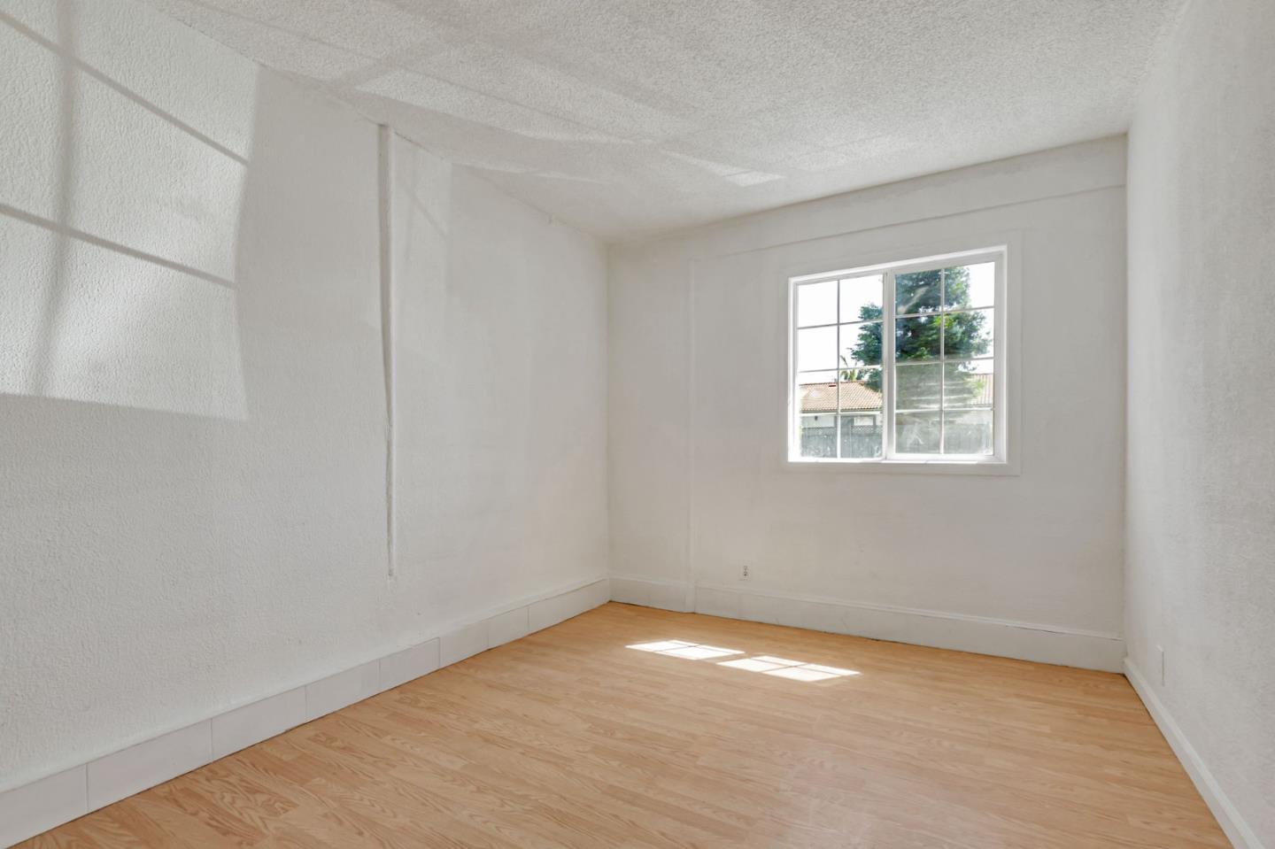 1087 Starlite Drive
