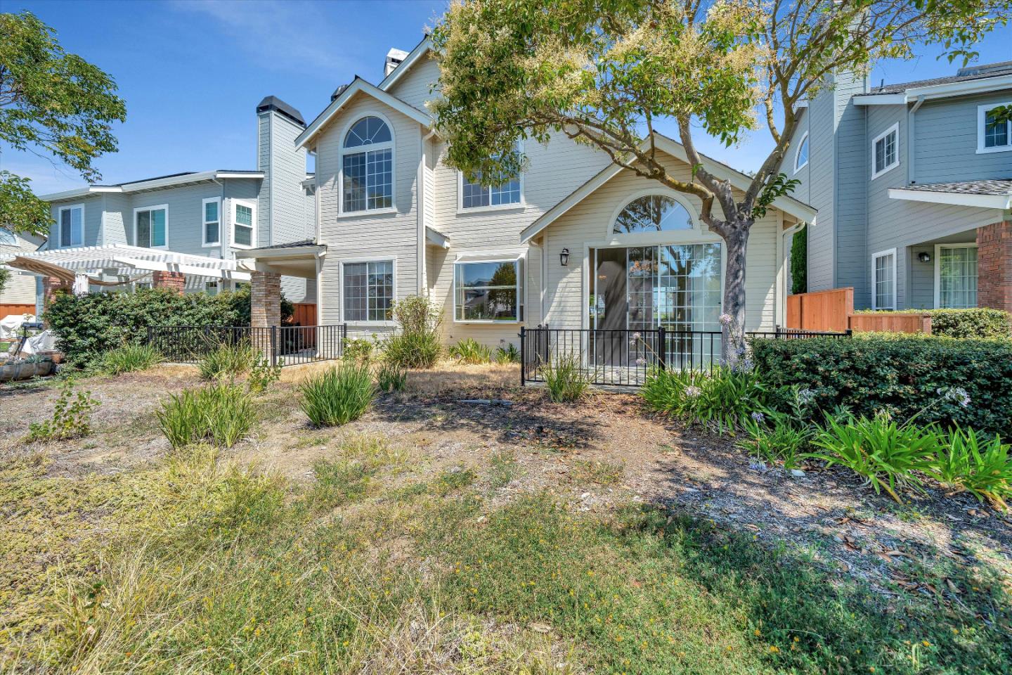 824 Bay Harbour Drive