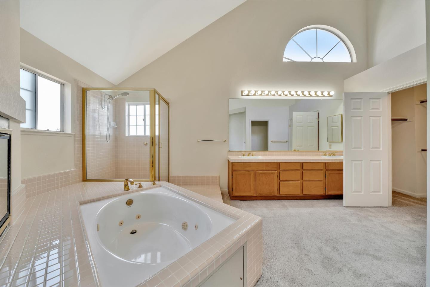 824 Bay Harbour Drive