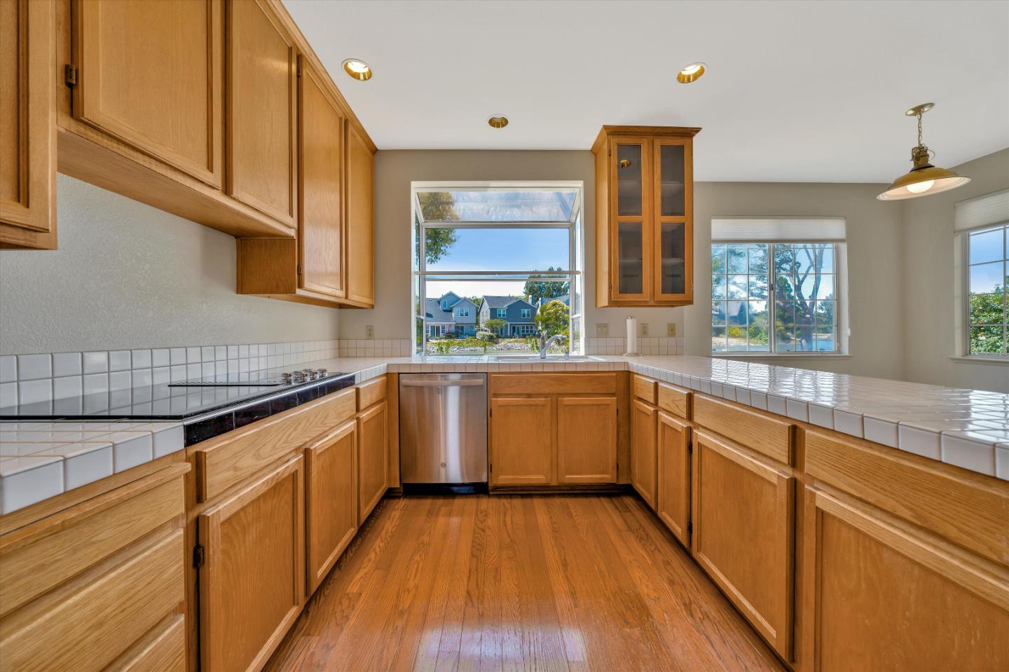 824 Bay Harbour Drive