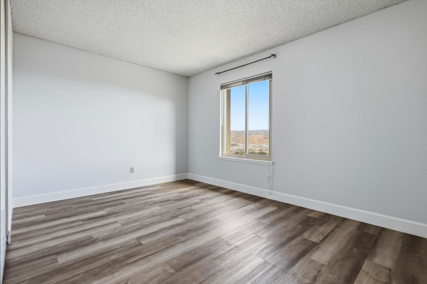 17 Vista Court