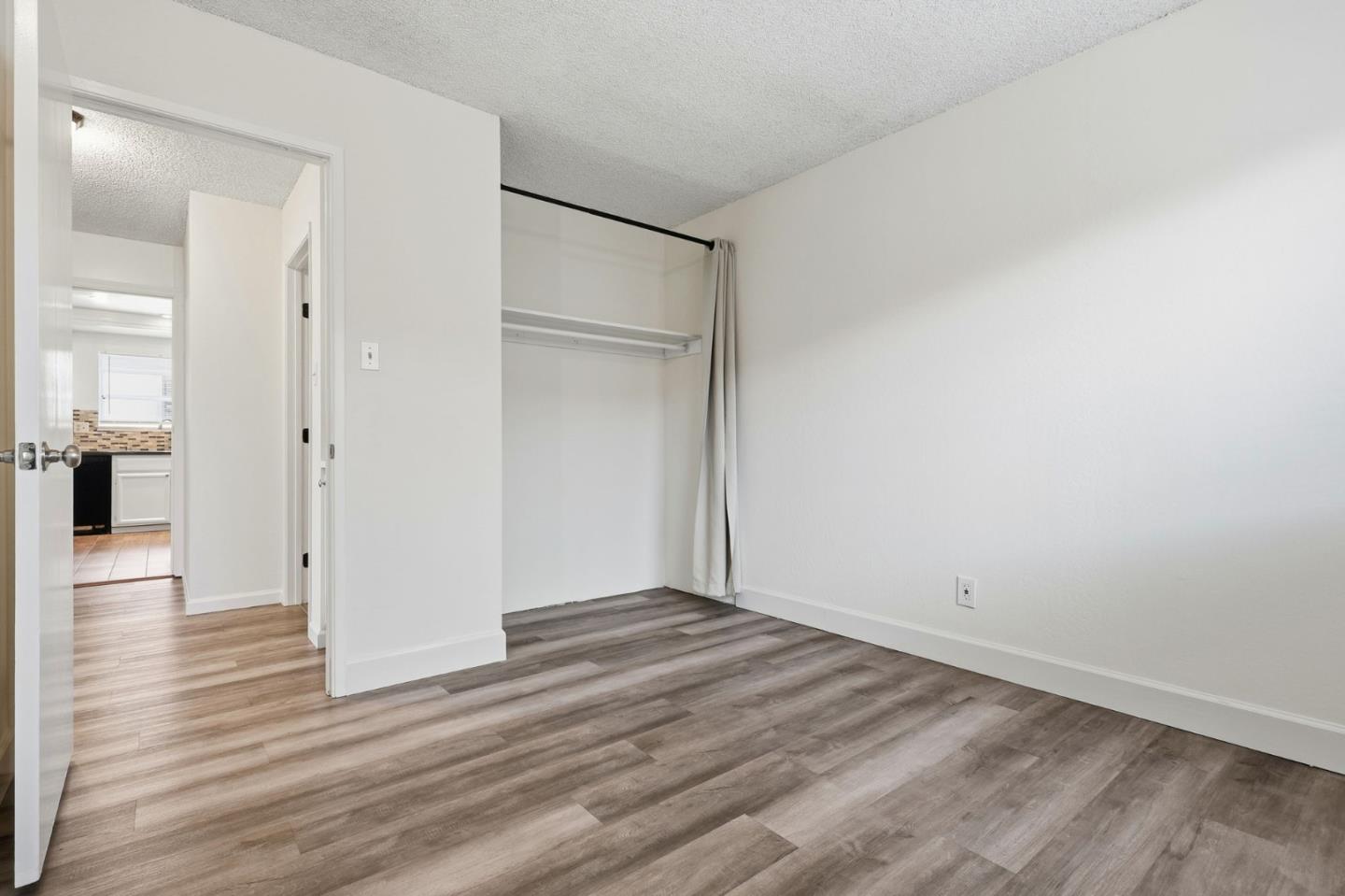 17 Vista Court