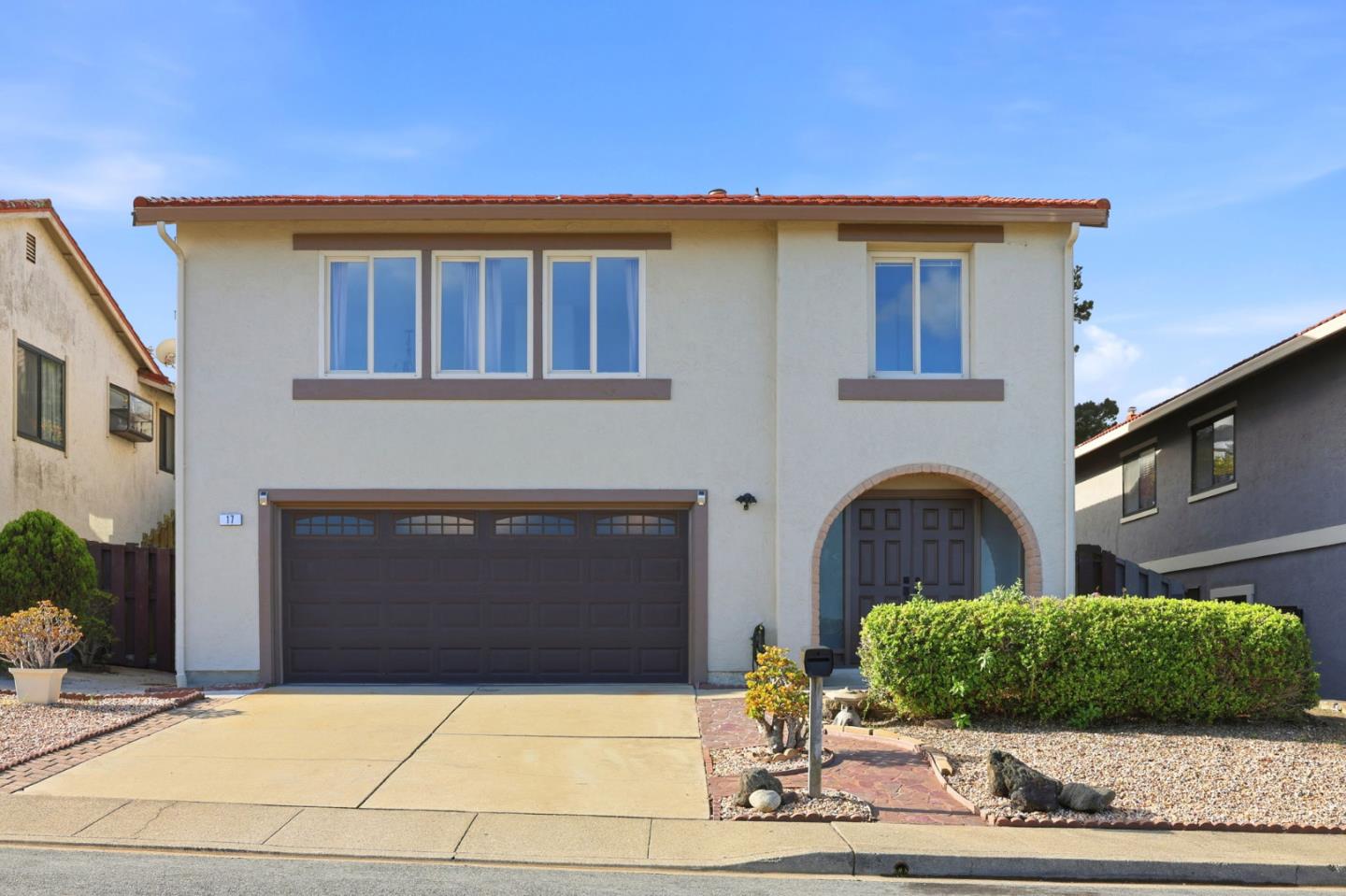 17 Vista Court
