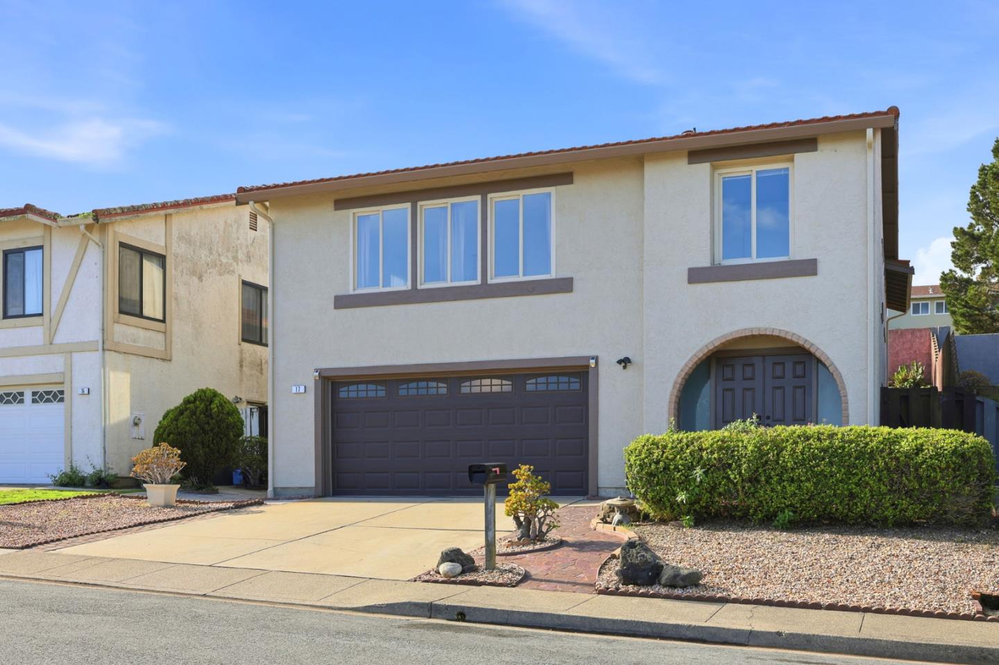 17 Vista Court