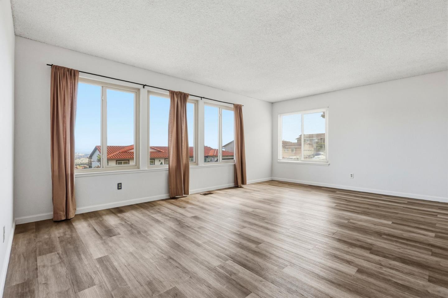17 Vista Court