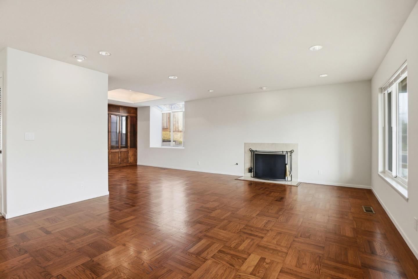 3300 El Sobrante Street