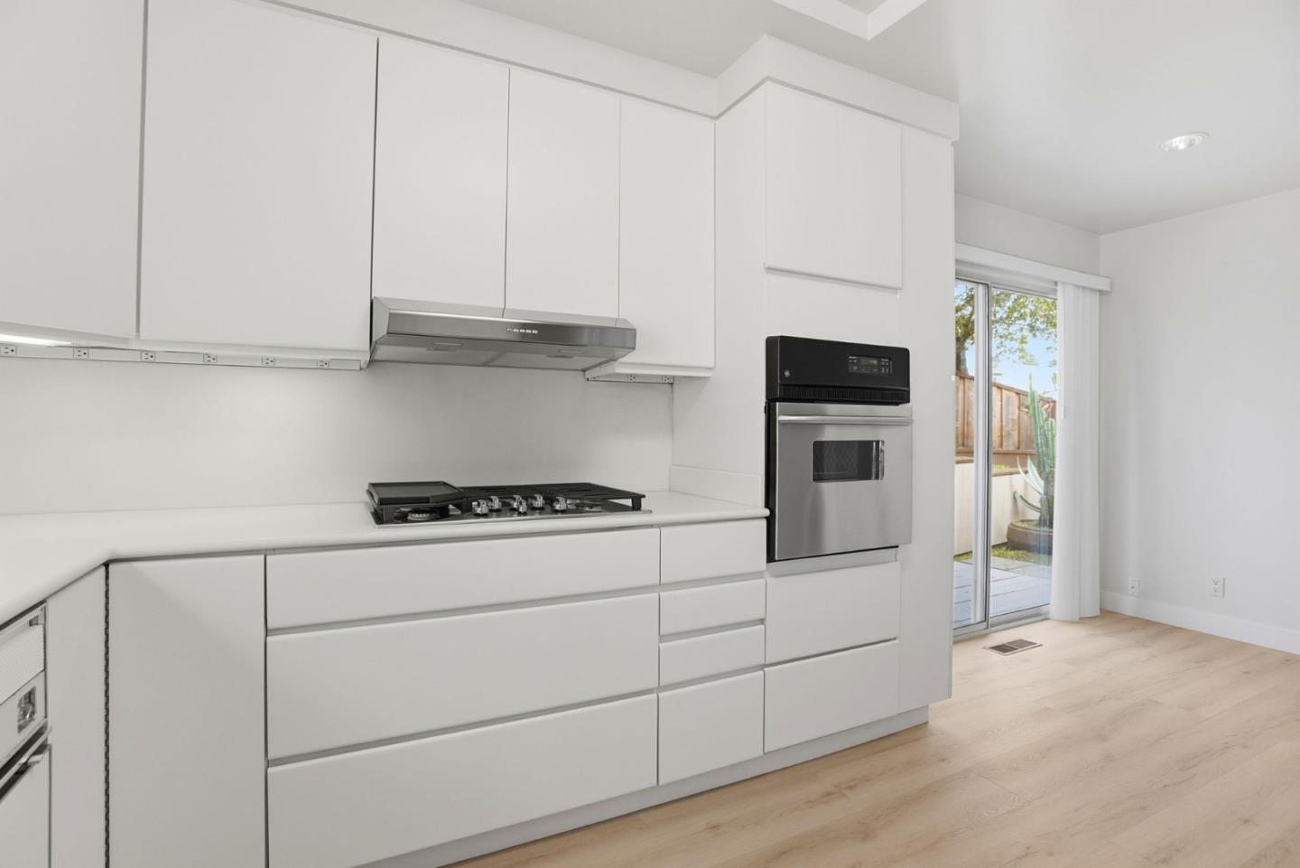 3300 El Sobrante Street