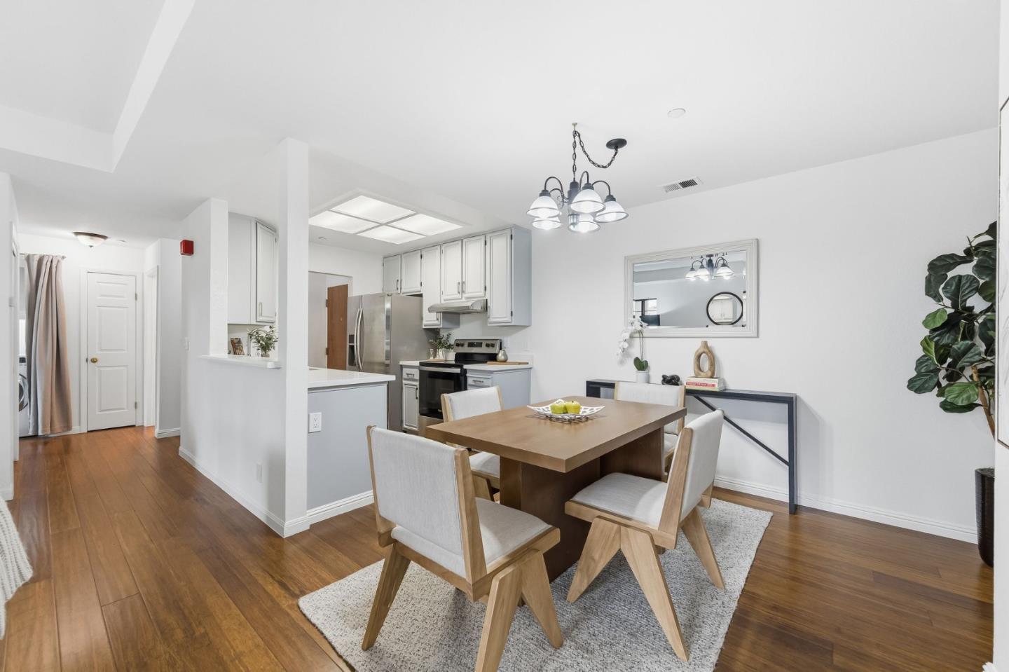 112 Madison Avenue 109